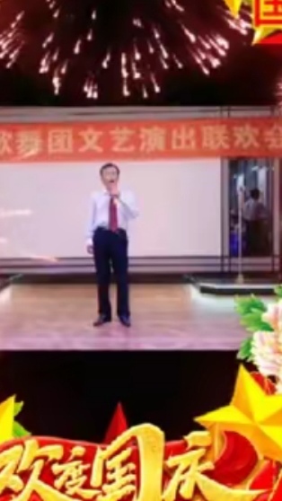 人老不服老，唱歌秀年轻
